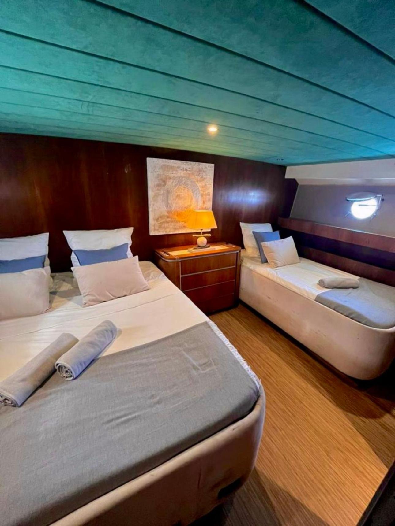 Yacht Idealement Situe Au Coeur Du Vieux-Port مارسيليا المظهر الخارجي الصورة